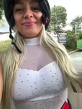 Snapshot of nicole_valencia_ chatting on March 2025 07:48:01 PM nicole valencia online show from March 2025 07:48:01 PM