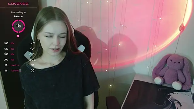 Snapshot of amelia_sweeti chatting on December 2024 11:18:02 PM amelia sweeti online show from December 2024 11:18:02 PM