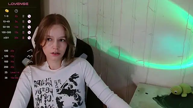 Snapshot of amelia_sweeti chatting on September 2025 07:39:01 PM amelia sweeti online show from September 2025 07:39:01 PM