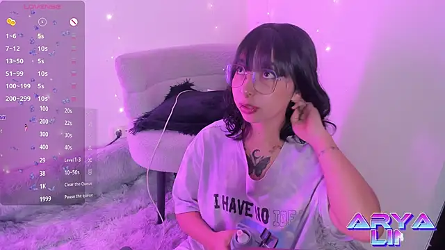 arysUwU online show from April 2026 03:44:02 AM