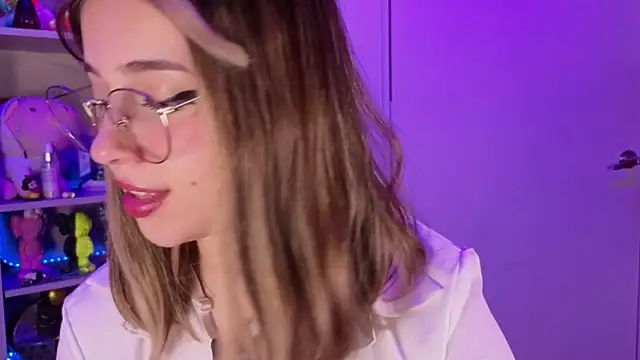 EmilyMiller  online show from April 2026 03:13:01 PM