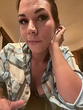 Lady Knaller online show from June 2026 08:07:02 PM