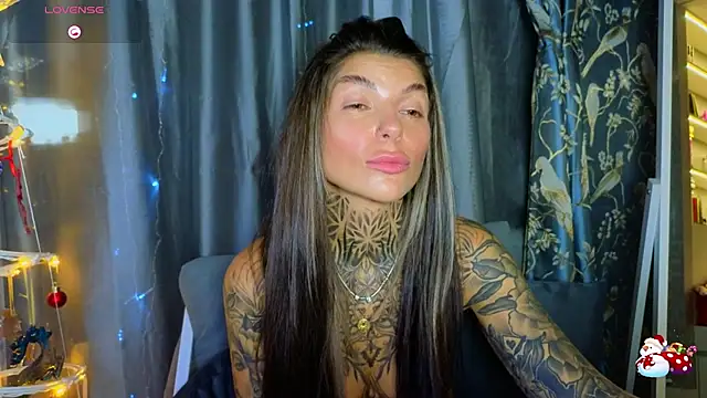 tattooedBabyy online show from December 2025 10:00:02 AM