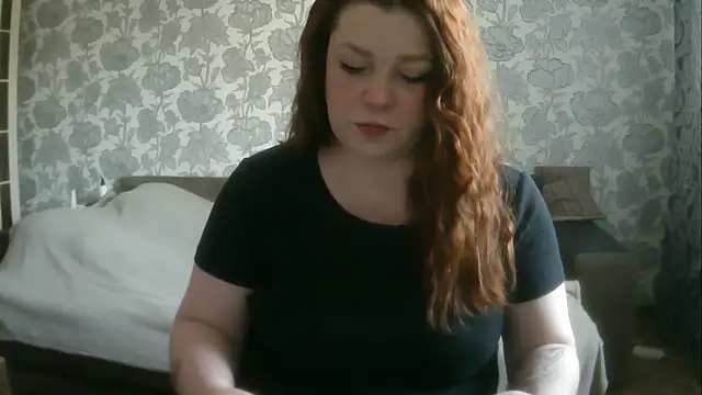 Snapshot of Sabrina_Poison chatting on May 2026 02:52:02 AM Sabrina Poison online show from May 2026 02:52:02 AM