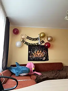 Crayzy Luv online show from February 2025 06:56:01 AM