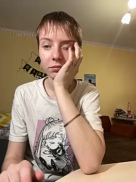 Crayzy Luv online show from February 2025 06:31:01 PM