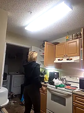 Snapshot of Dixiefaye_Pika chatting on April 2026 12:08:02 AM Dixiefaye Pika online show from April 2026 12:08:02 AM