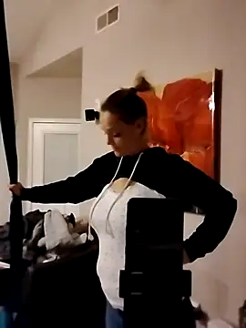 Snapshot of Dixiefaye_Pika chatting on April 2026 06:46:01 AM Dixiefaye Pika online show from April 2026 06:46:01 AM