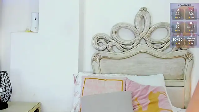 Valerith Vega  online show from November 2025 12:08:02 PM