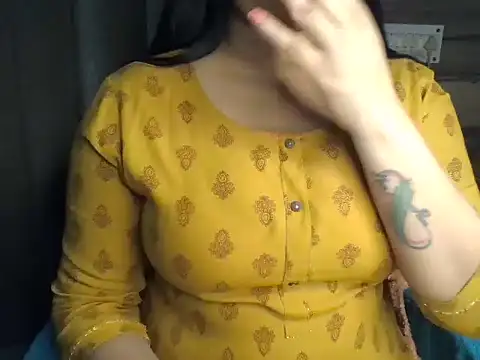 Trezza online show from December 2025 08:49:02 PM