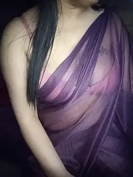 Trezza online show from February 2026 10:03:02 PM