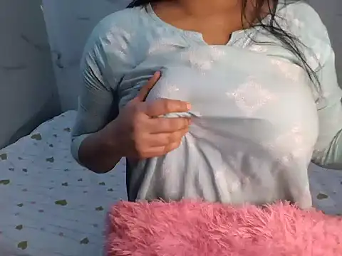 Trezza online show from March 2026 07:07:01 PM