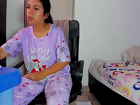 skinnyanai2 online show from December 2025 04:23:01 PM