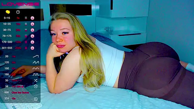 kitti kaattt online show from November 2025 03:51:02 AM