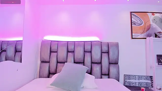 martina mancini online show from September 2025 01:36:01 PM