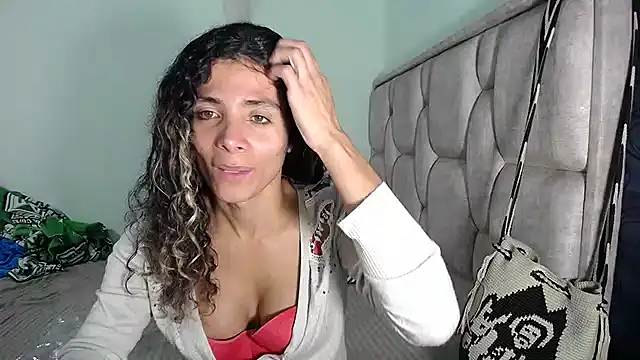 Snapshot of Nadia_Monroe chatting on December 2024 01:11:01 AM Nadia Monroe online show from December 2024 01:11:01 AM