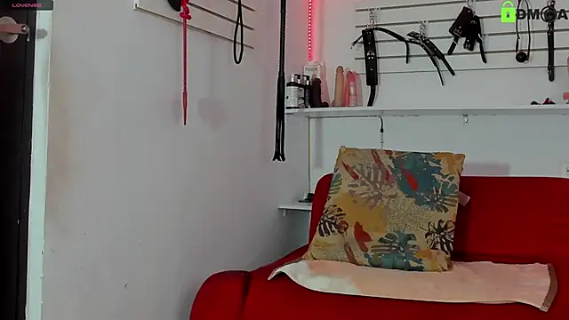 Snapshot of Alejandra_Dunn chatting on January 2025 12:15:01 PM Alejandra Dunn online show from January 2025 12:15:01 PM