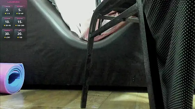Snapshot of Alejandra_Dunn chatting on February 2025 12:54:01 PM Alejandra Dunn online show from February 2025 12:54:01 PM