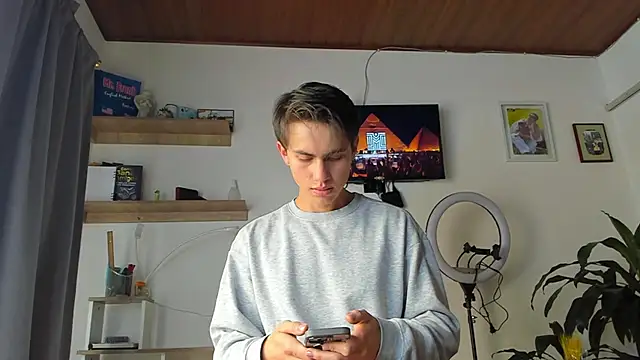 manucute 23  online show from January 2026 02:43:02 PM