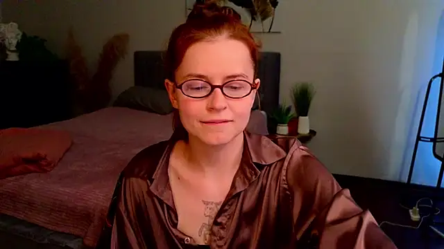 reb luvng online show from September 2025 01:43:02 PM