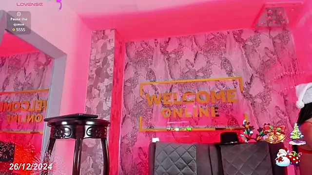 Snapshot of DeniseVillareal chatting on December 2024 08:21:02 PM DeniseVillareal online show from December 2024 08:21:02 PM