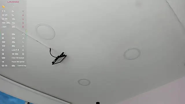 Oriana Guzman online show from October 2025 10:52:02 PM