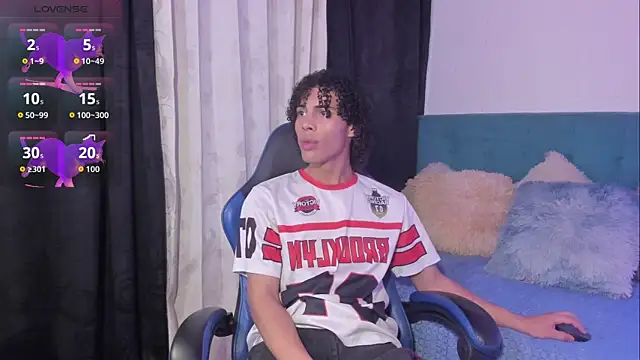 kleo helenos online show from December 2025 11:54:01 PM