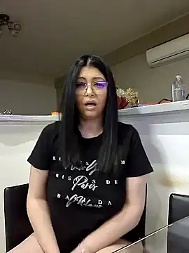 Milf Abigail online show from March 2025 01:17:02 AM