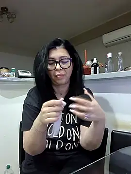 Milf Abigail online show from November 2025 02:15:02 AM