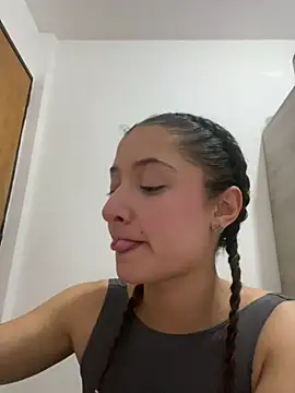 Snapshot of Alicia_ALICIA chatting on May 2026 10:49:02 PM Alicia ALICIA online show from May 2026 10:49:02 PM