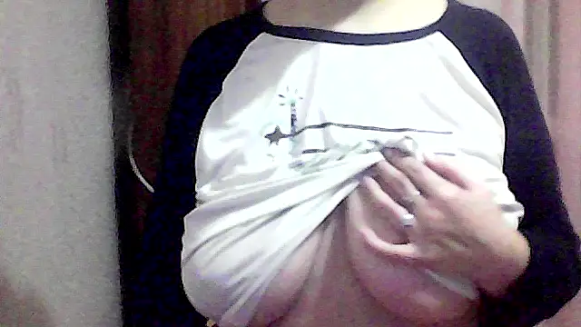 AnaXBerry online show from December 2025 07:56:02 PM