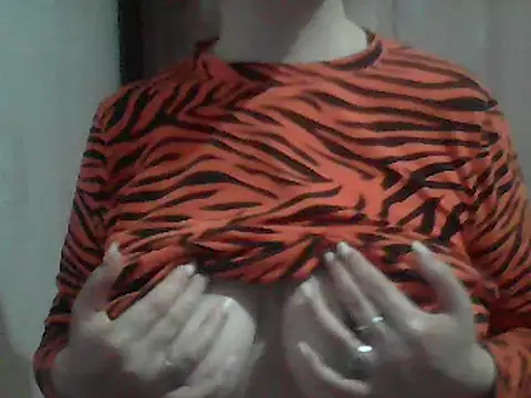 AnaXBerry online show from March 2026 06:08:01 PM