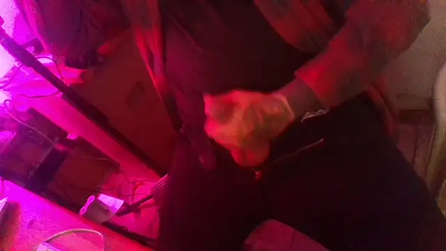 Snapshot of AlanDickson chatting on February 2026 11:53:02 AM AlanDickson online show from February 2026 11:53:02 AM