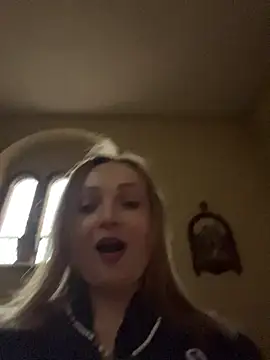 LadyTatiana Madam online show from November 2025 03:23:02 PM