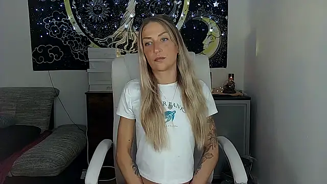 SexxyLiviaa online show from October 2025 04:40:02 PM