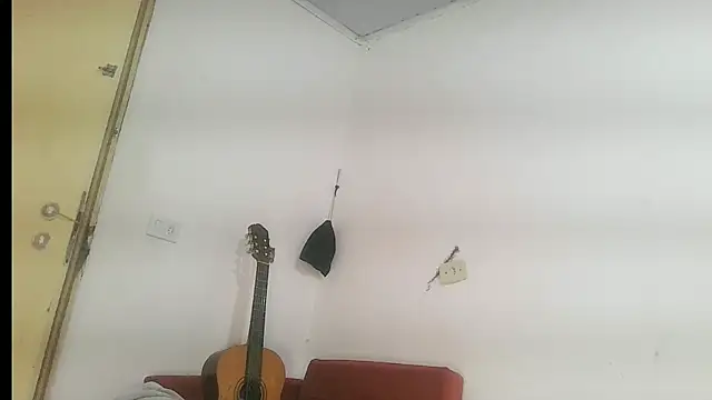 UncutToyBoy23cm online show from November 2025 03:01:01 PM