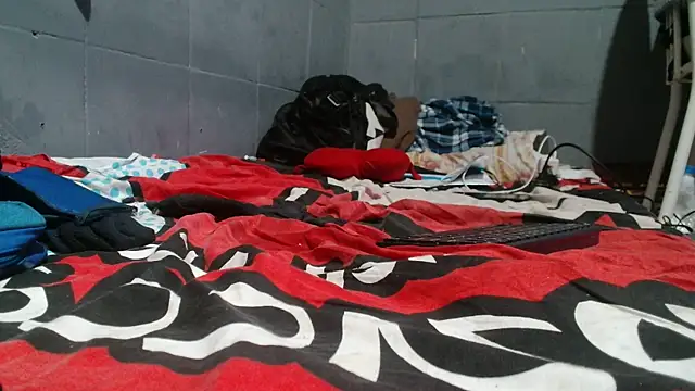 UncutToyBoy23cm online show from June 2026 04:43:02 AM