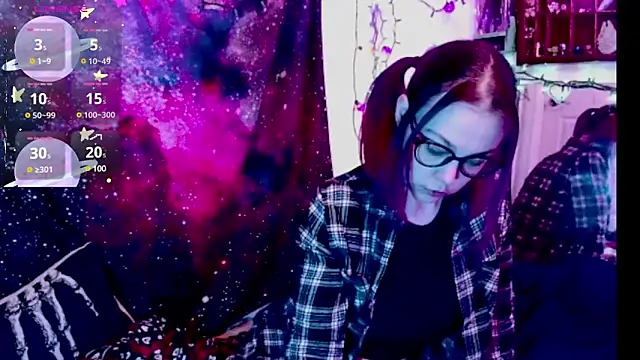 EverlyEster online show from January 2025 09:19:01 PM