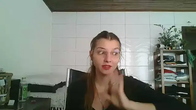 SweetyBabyDemon online show from September 2025 02:33:02 PM