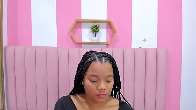 ISABELLA 020 online show from February 2025 12:12:01 PM