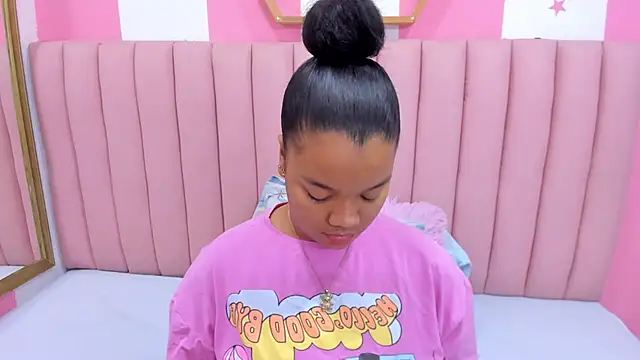 ISABELLA 020 online show from March 2025 11:23:01 AM