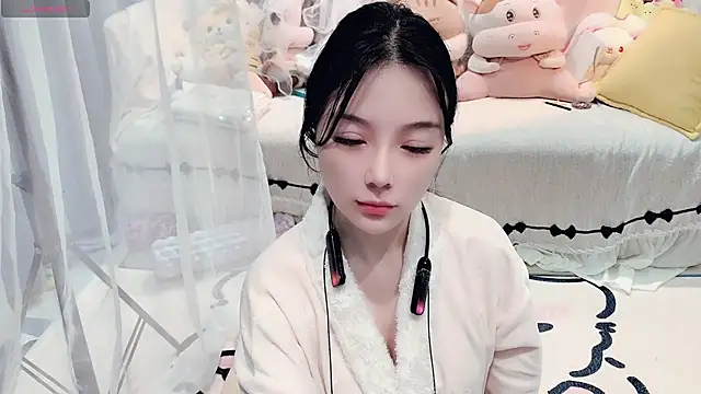 AKiKi711 online show from April 2026 03:09:01 PM