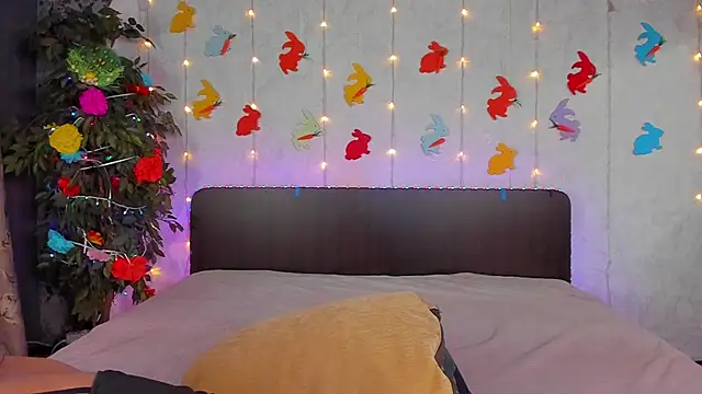 Milana Crystal  online show from April 2026 07:11:01 AM