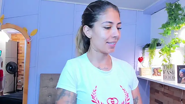 Georgina-coule online show from September 2025 03:24:02 PM