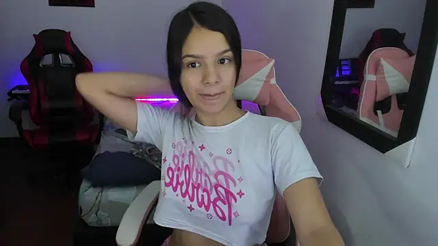 jessi and boy online show from December 2025 07:20:02 PM