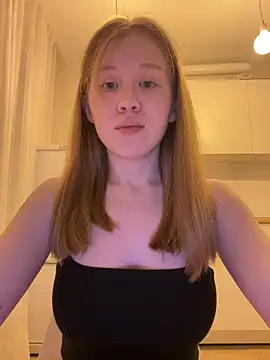 Snapshot of Eva_Weyne chatting on May 2026 09:09:01 PM Eva Weyne online show from May 2026 09:09:01 PM
