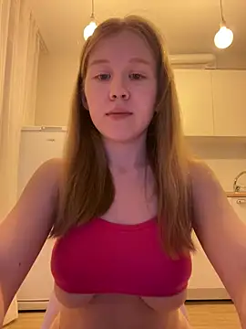 Snapshot of Eva_Weyne chatting on June 2026 08:54:01 PM Eva Weyne online show from June 2026 08:54:01 PM