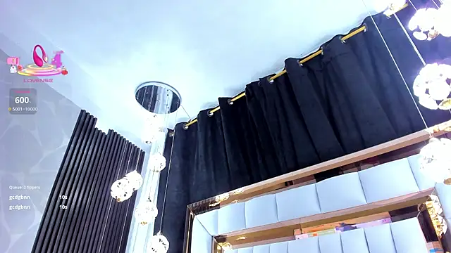 SarayRoyse online show from January 2026 07:30:01 PM