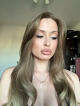 Snapshot of Sweet__Milly chatting on June 2026 04:23:01 PM Sweet Milly online show from June 2026 04:23:01 PM