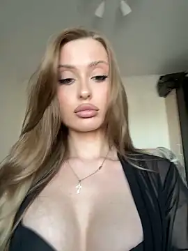 Snapshot of Sweet__Milly chatting on June 2026 02:07:02 PM Sweet Milly online show from June 2026 02:07:02 PM